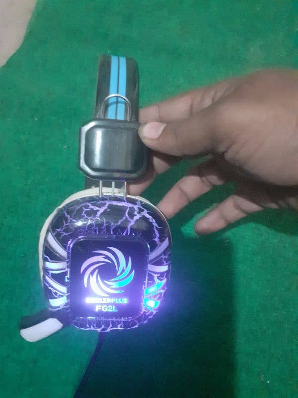 RGB gaming headphone. . . 600. . sale 19