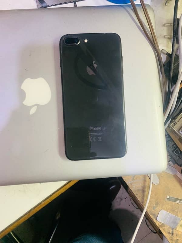 iPhone 8plus 64gb PTA approved 5