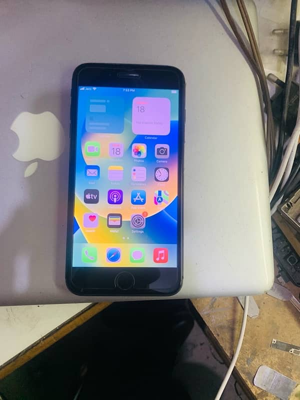 iPhone 8plus 64gb PTA approved 6