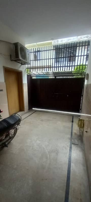 A very prime located house for sale in johar town 4