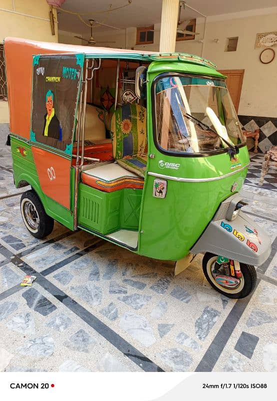 New Asia rickshaw good c,,,,,,,,,,, 03229119884 wathsapp 1