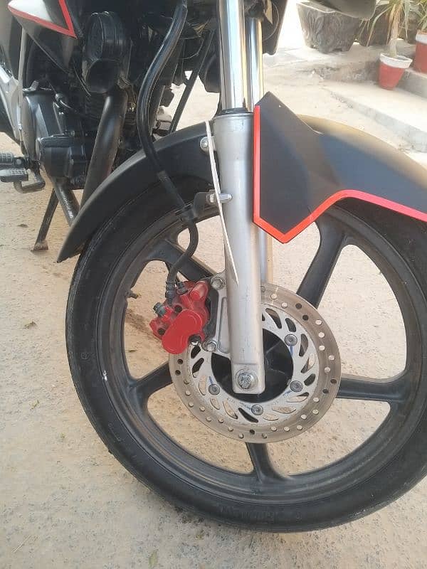 Honda CB150 بلکل نئے جیسا 1