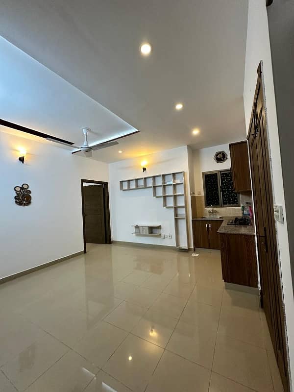 You Can Find A Gorgeous Upper Portion For rent In E-11 0