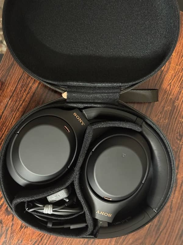 SONY WH-1000XM4 Wireless Noise Cancelling Bluetooth Headphones 3