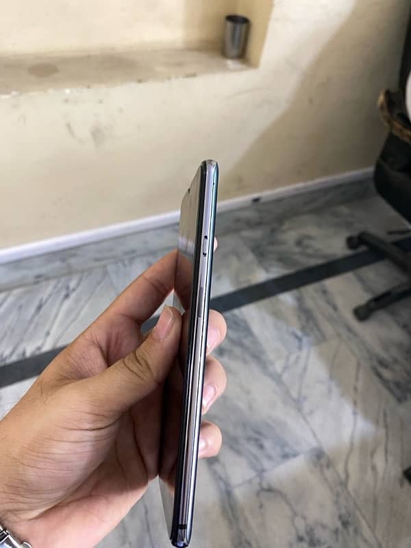 One plus 7t 8/128 1