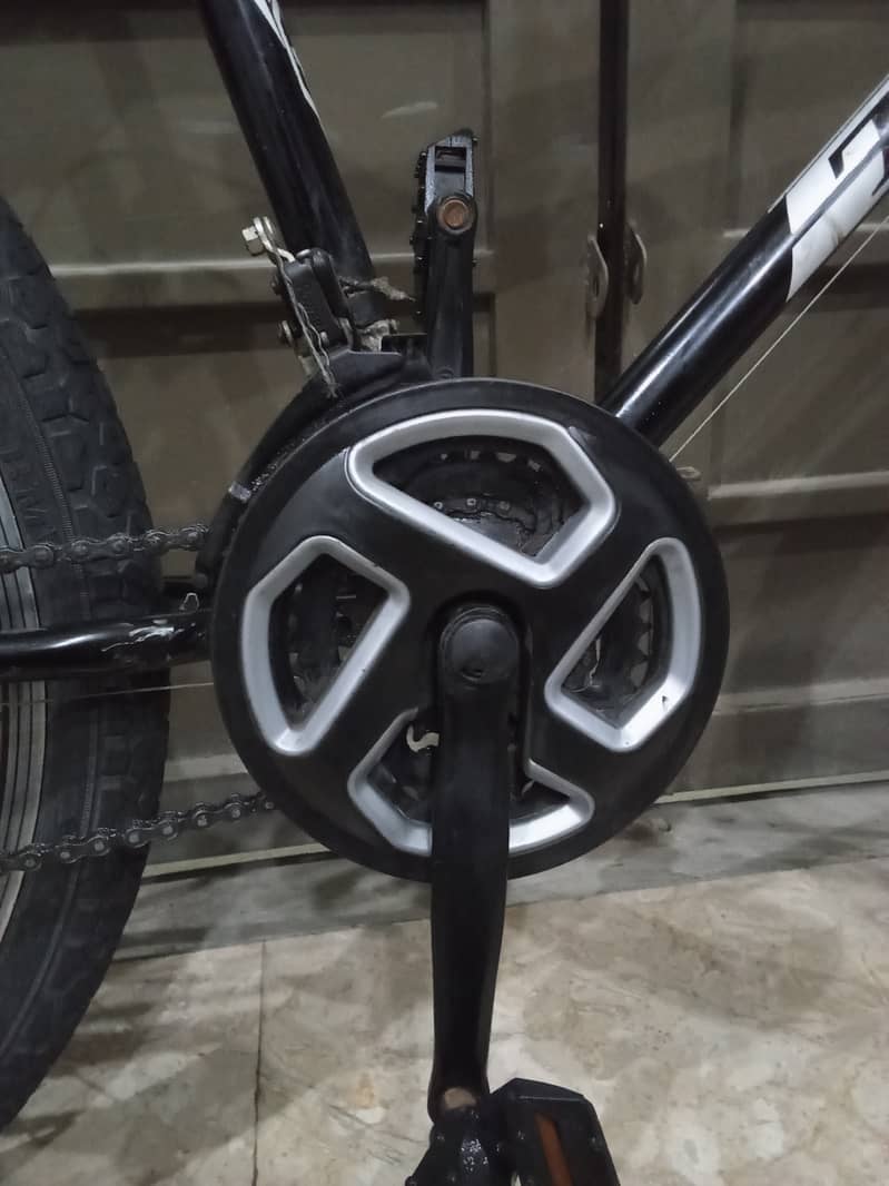 26 INCH ALUMINUM CYCLE AVAILABLE IN GOOD CONDITION (URGENT SALE) 3