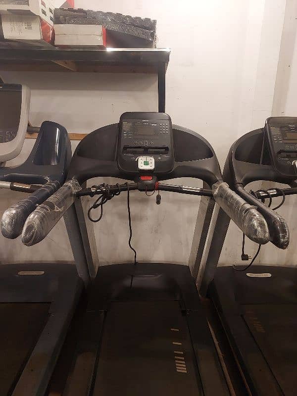 Gym Treadmills / USA Treadmills / Commercial Treadmills / Homegym 1