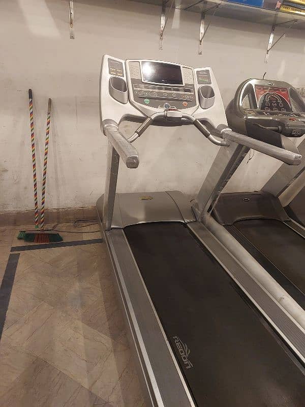 Gym Treadmills / USA Treadmills / Commercial Treadmills / Homegym 5