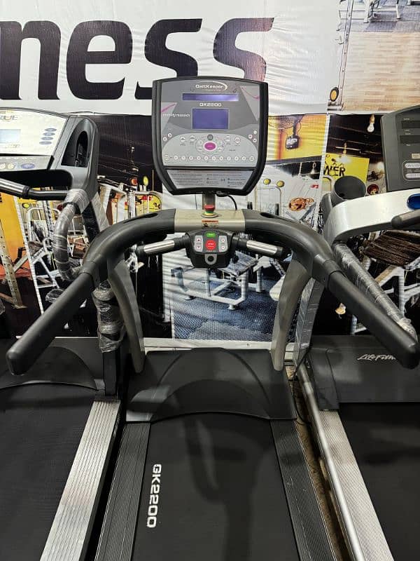 Semi Commercial Treadmills / Domestic Treadmills / Running Machine 18