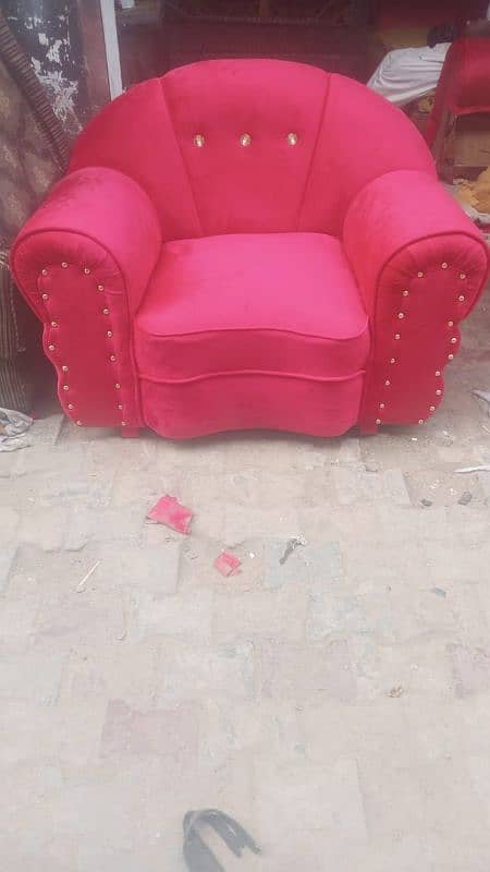 sofa 3 2 1 slitly use like new 2