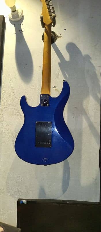 Yamaha pacifica electric guitar 1