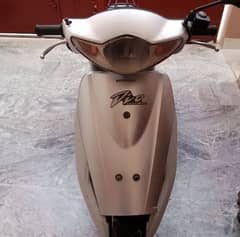 Honda Automatic Self Start & Kick Start Scooty /4 Stroke Engine