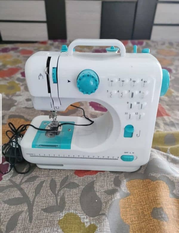 imported multifunctional sewing machine 2