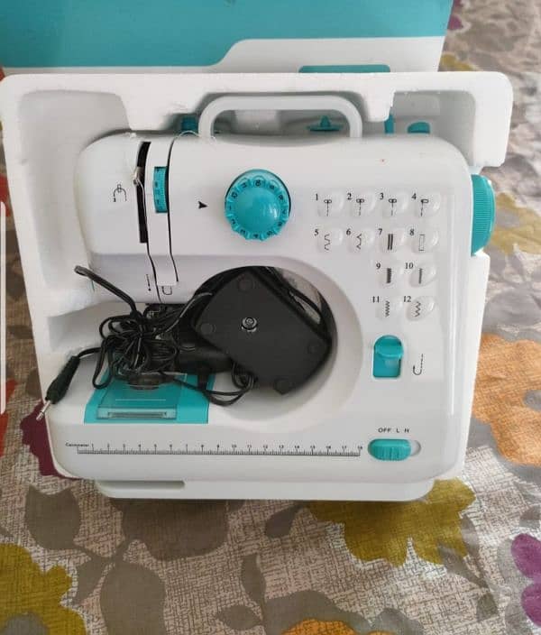 imported multifunctional sewing machine 3