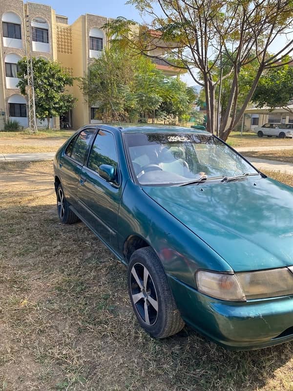 Nissan Sunny 1998 for sale urgently 4