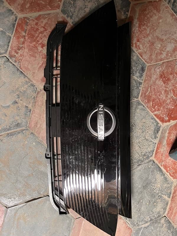 Nissan Sakura Grill 1