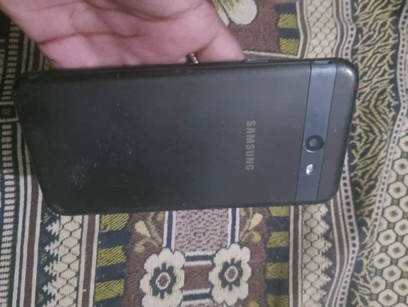 samsung j7 prime  urgent sale 3