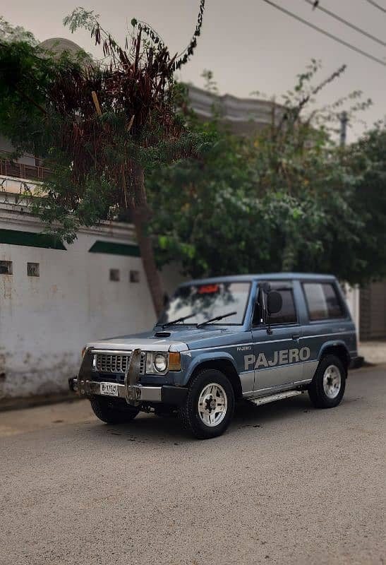 Mitsubishi Pajero 1988 1