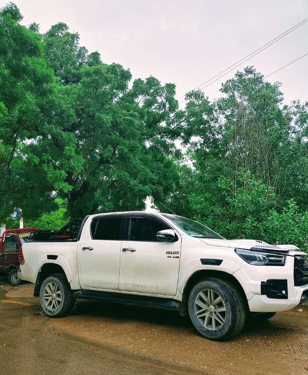 Toyota Hilux 2017 1