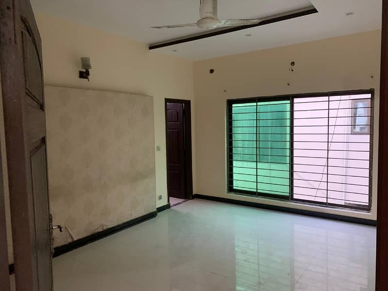 10Marla Upper Portion Available For Rent 18