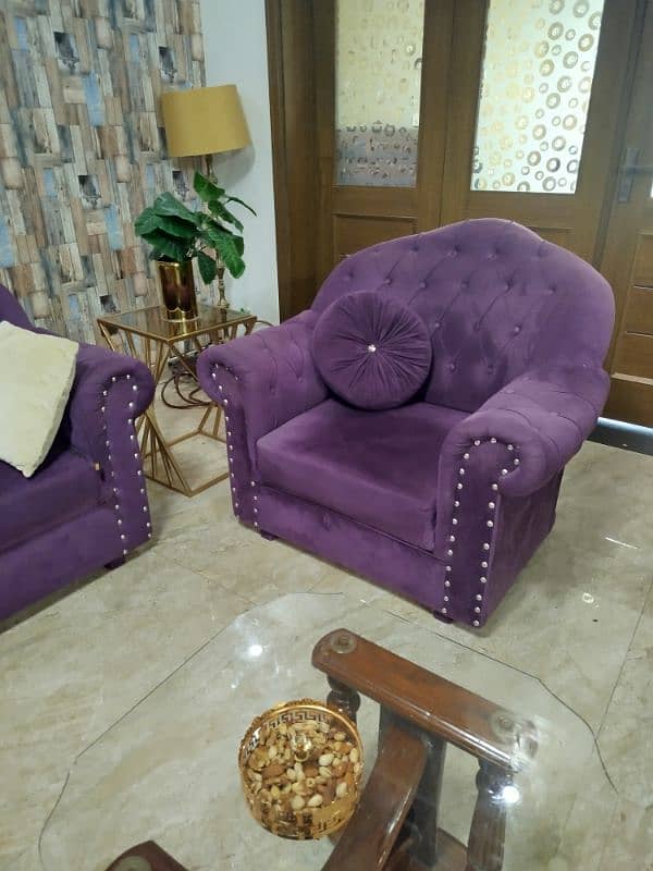 5 seater sofa set urgent sale contact:03335511912 2