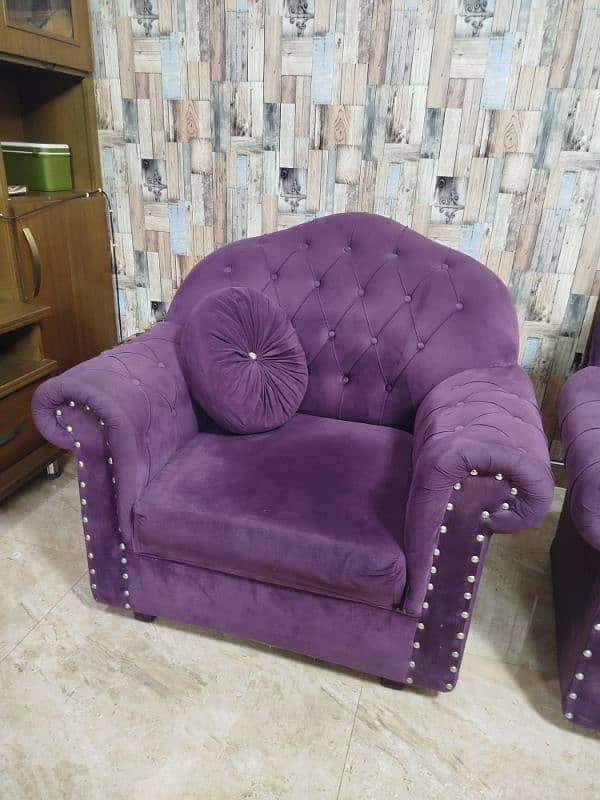 5 seater sofa set urgent sale contact:03335511912 3