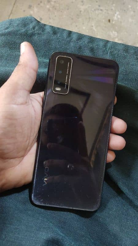 Vivo y20 with out box but condition all okay 0