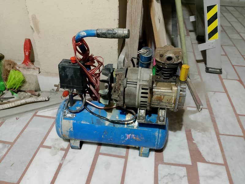 Generator and paint pump. 25000 1