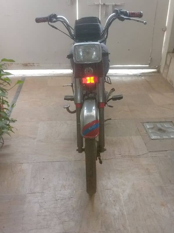 Honda motorcycle 1980 model start gadi lighter complete 0