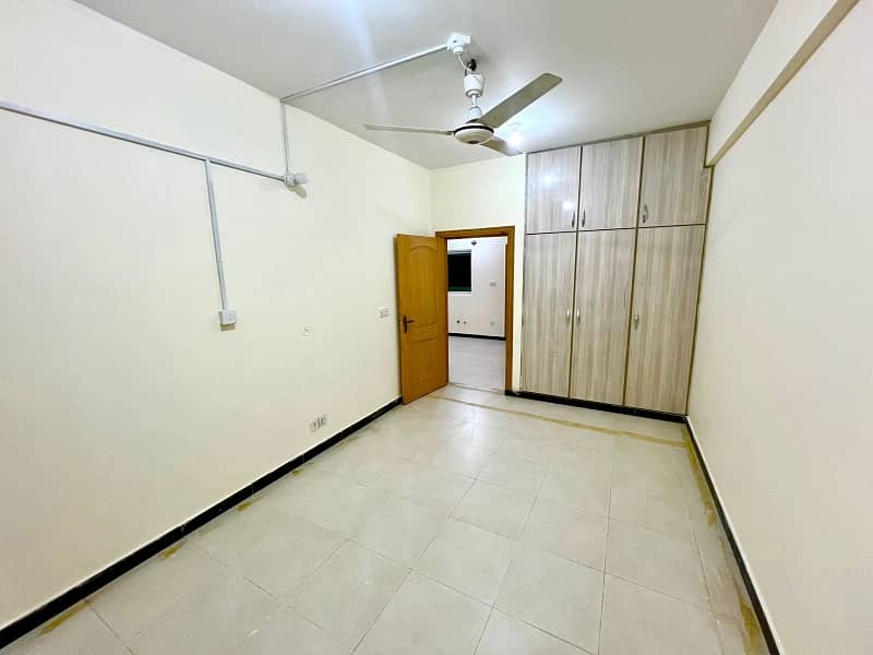 2 BEDROOM FIRST FLOOR FLAT FOR SALE F-17 ISLAMABAD ALL FACILITY AVAILABLE CDA APPROVED 3