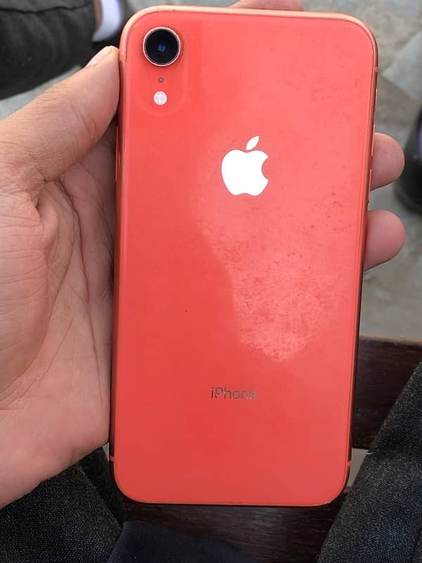 IPhone XR 4