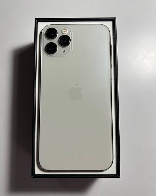 iphone 11 pro 2