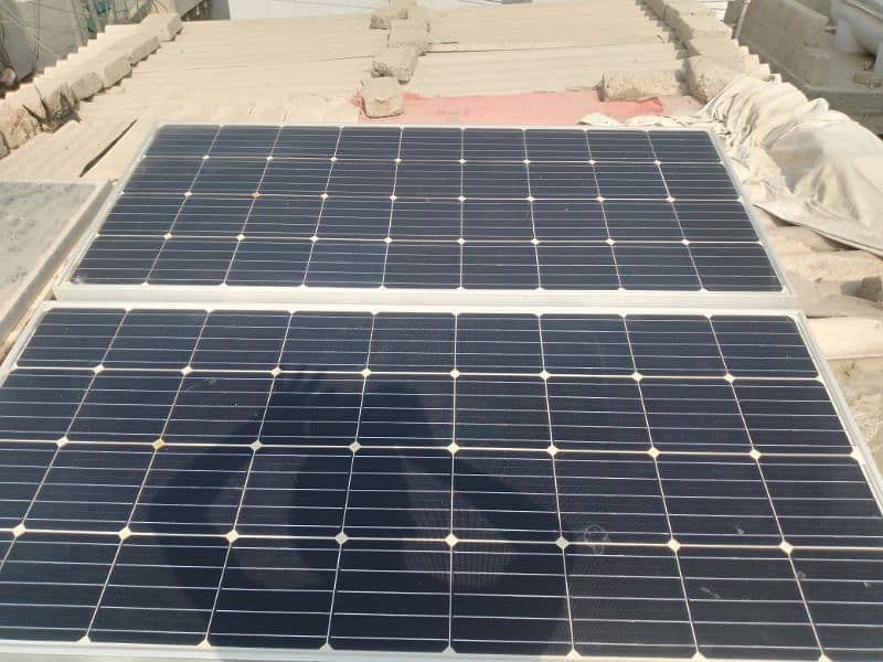 3 solar panels for sale 1 panel dameg 440w and 2 panel 160w for sale 2