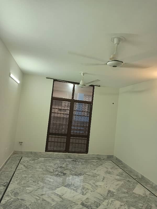 aur bedroom Neet and clean house for rent double Studio demand 120000 Prime location 8