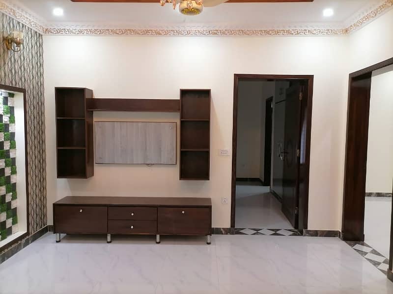 Prime Location 40 Marla Upper Portion For rent In EME Society - Block F Lahore 0