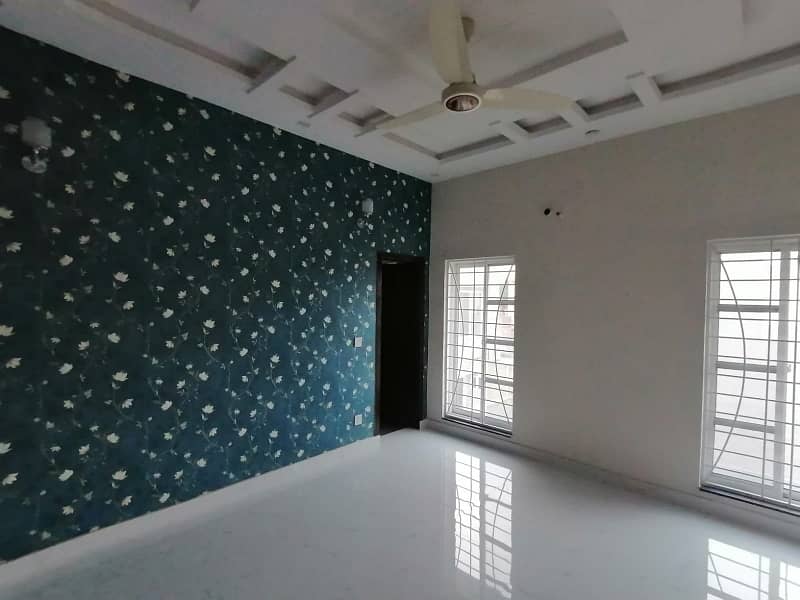 Prime Location 40 Marla Upper Portion For rent In EME Society - Block F Lahore 1