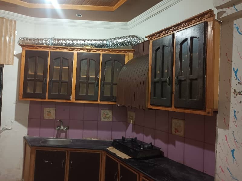 3 bedroom attach washroom upper portion for rent demand 85000 0