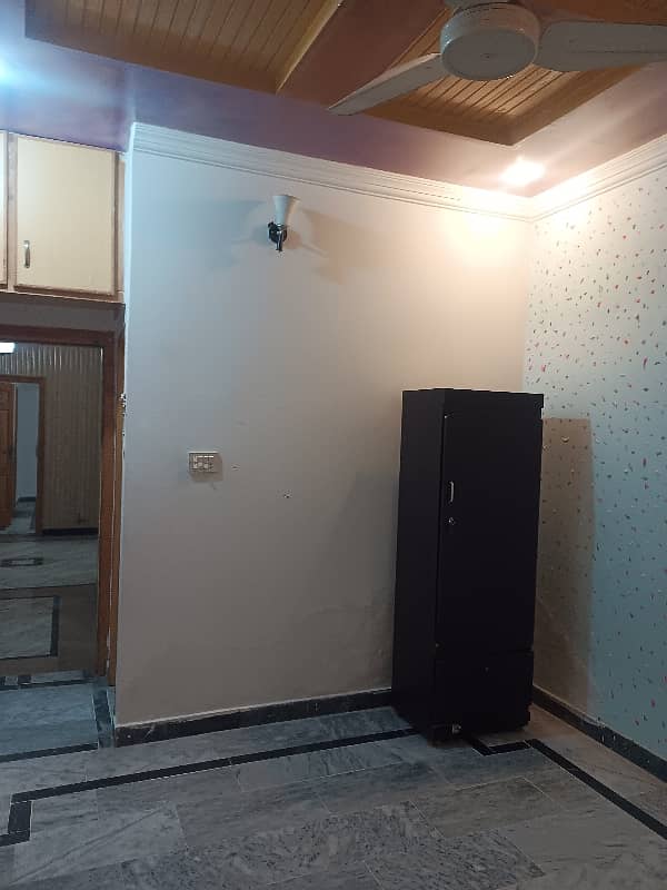 3 bedroom attach washroom upper portion for rent demand 85000 11