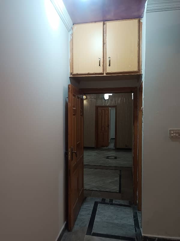 3 bedroom attach washroom upper portion for rent demand 85000 14