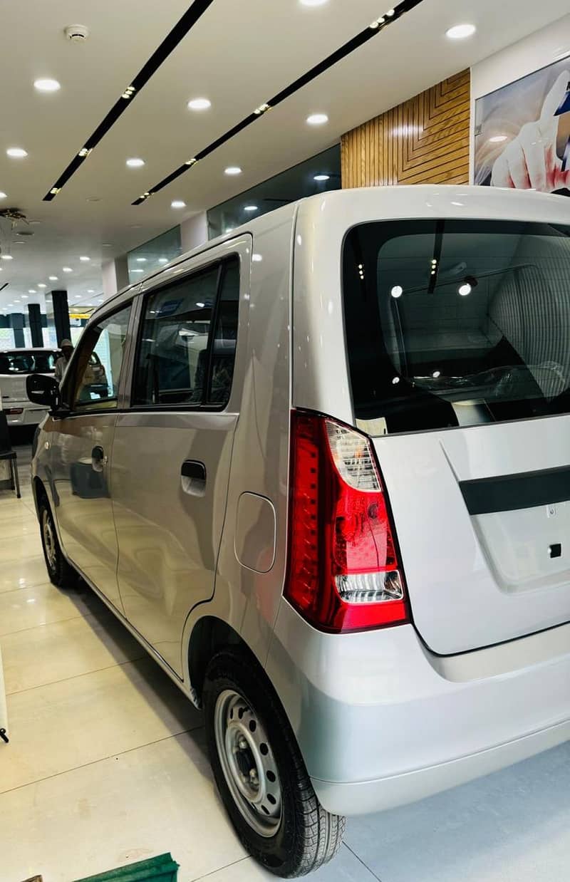 Suzuki Wagon R 2024 3