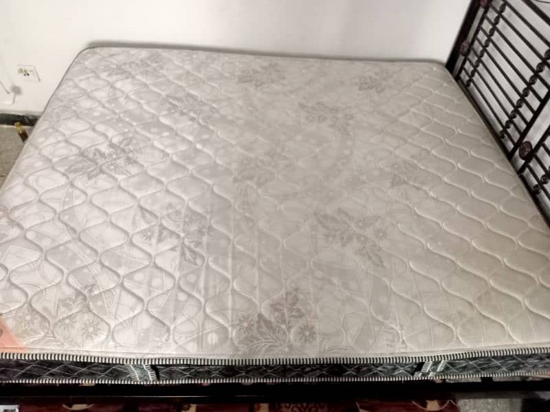 IRON BED +MASTER SPRING MATTRESS(9inch) +DRESSING TABLE 3