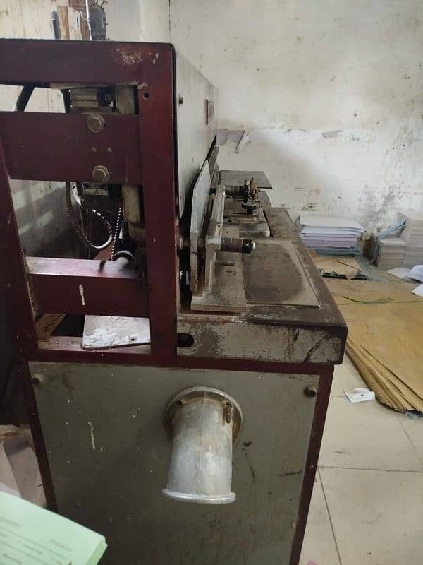 Printing press Gum Binding Machine 3