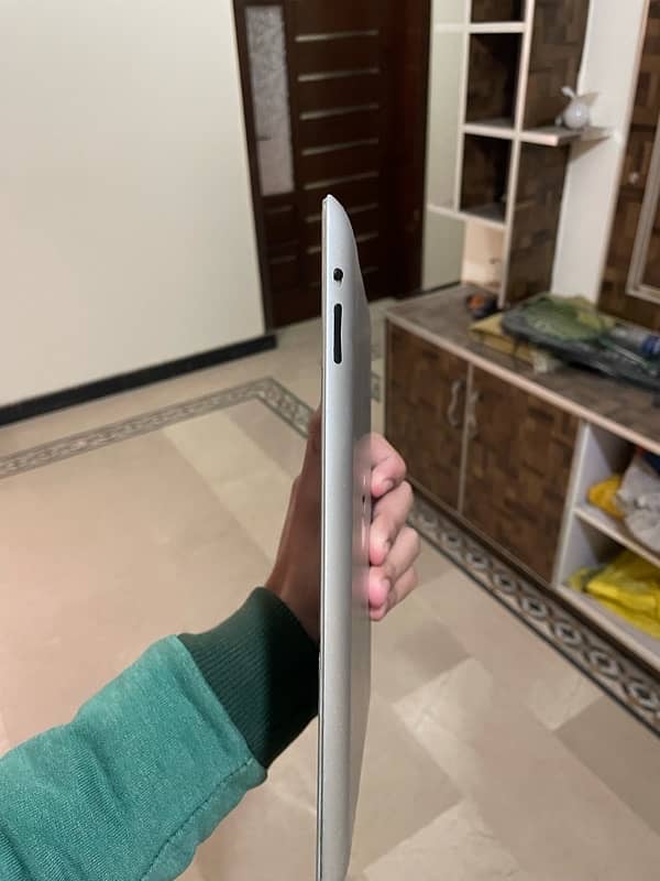 Apple ipad 4 Model A1460 4