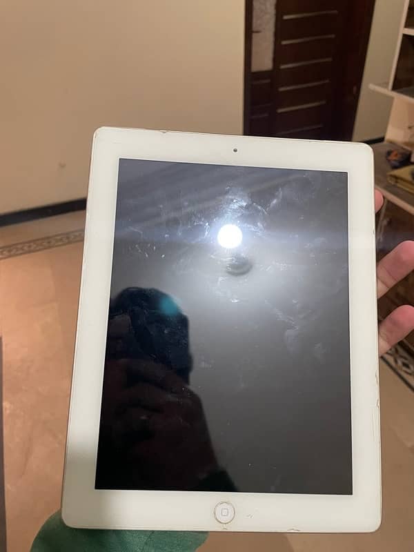 Apple ipad 4 Model A1460 9