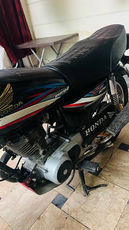 honda 125 black colour 2015 modal 1