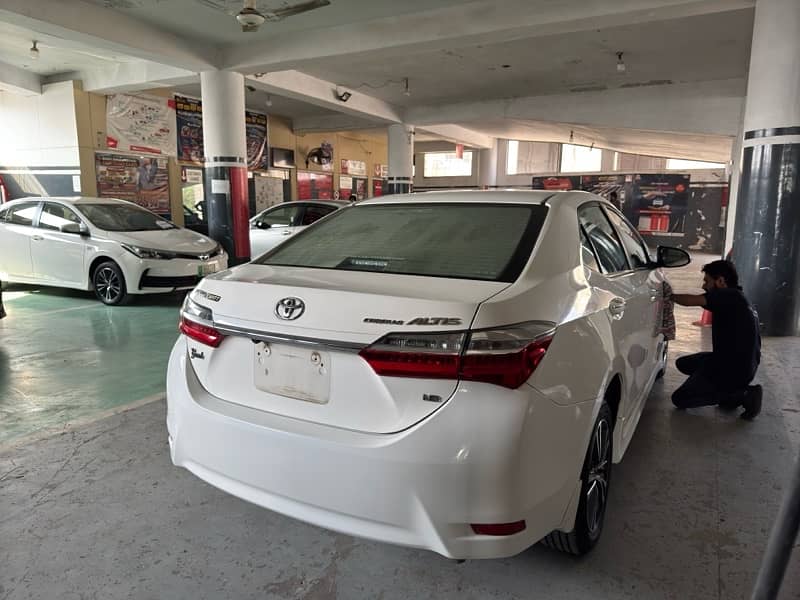 Toyota Altis Grande 2018 5