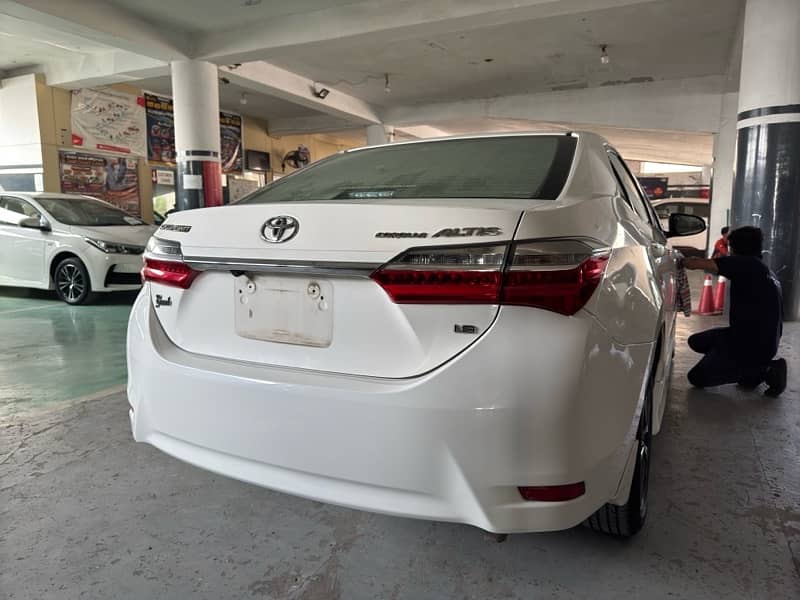 Toyota Altis Grande 2018 6