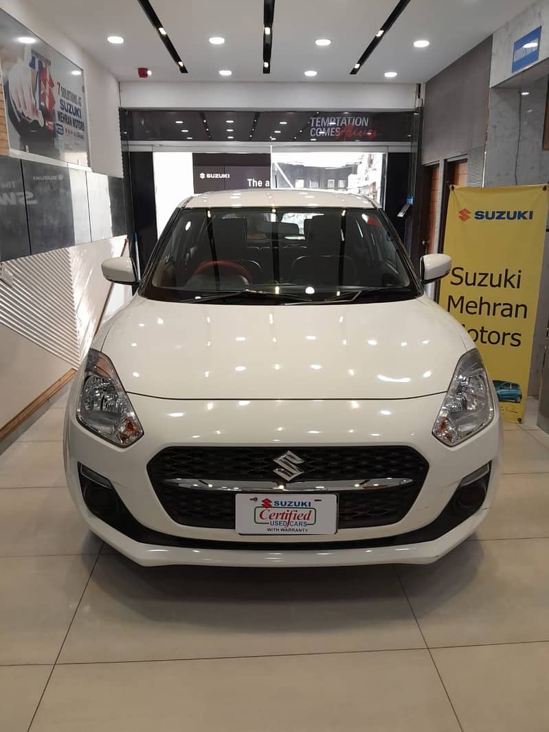 Suzuki Swift GL CVT 2023 0