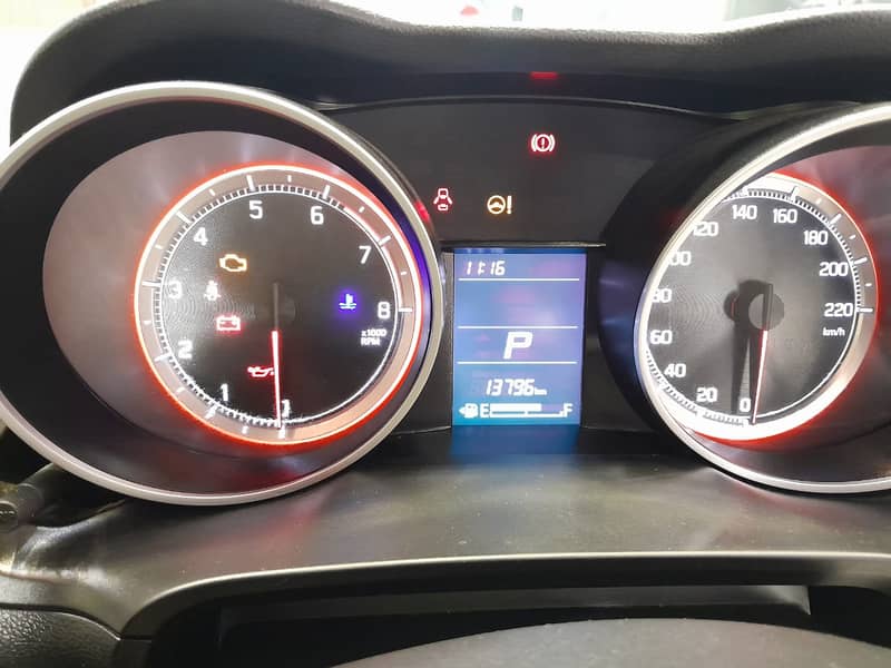 Suzuki Swift GL CVT 2023 7