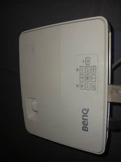 BENQ PROJECTOR / benq projector